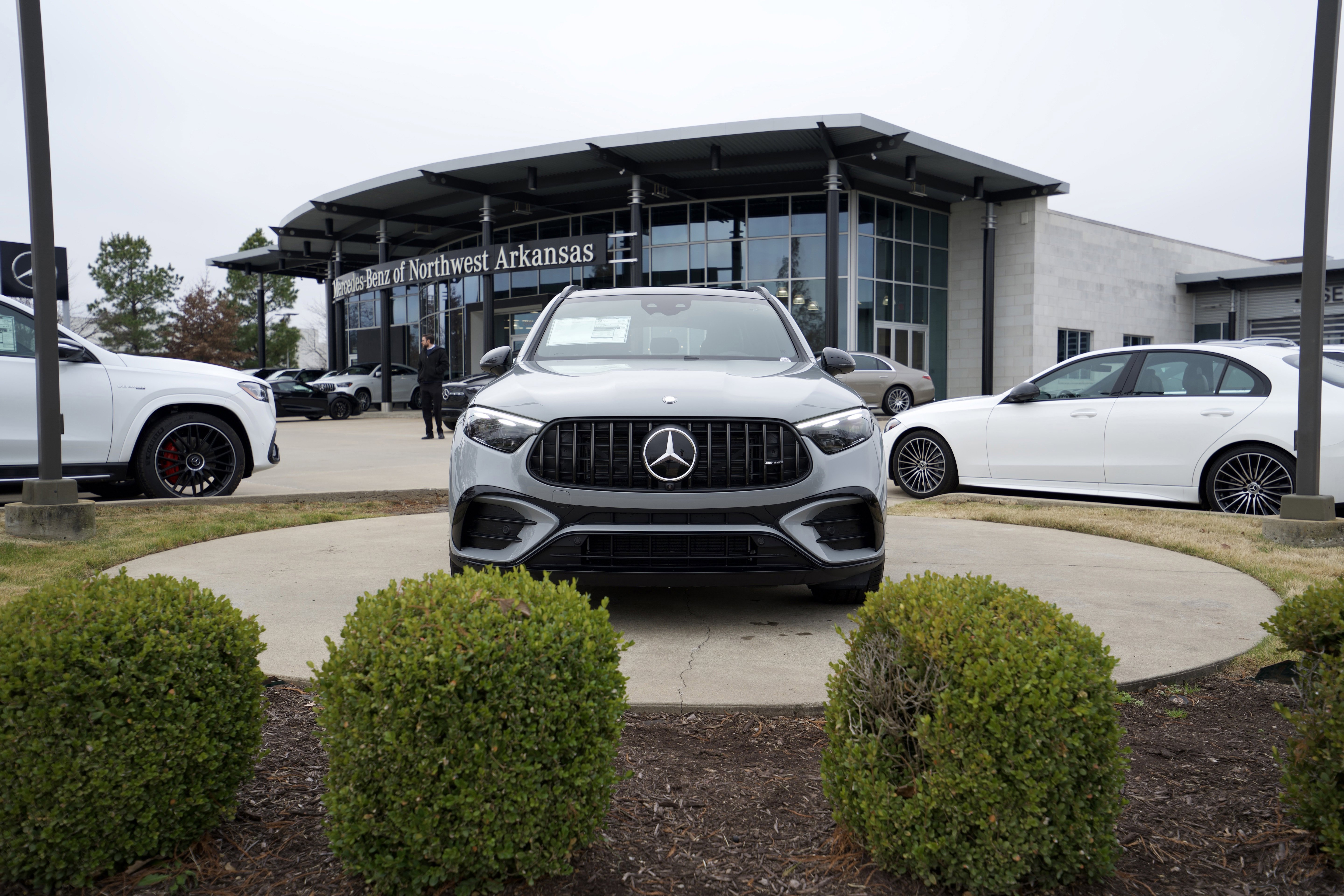 New 2026 Mercedes-Benz GLC 43 AMG 4MATIC image 2