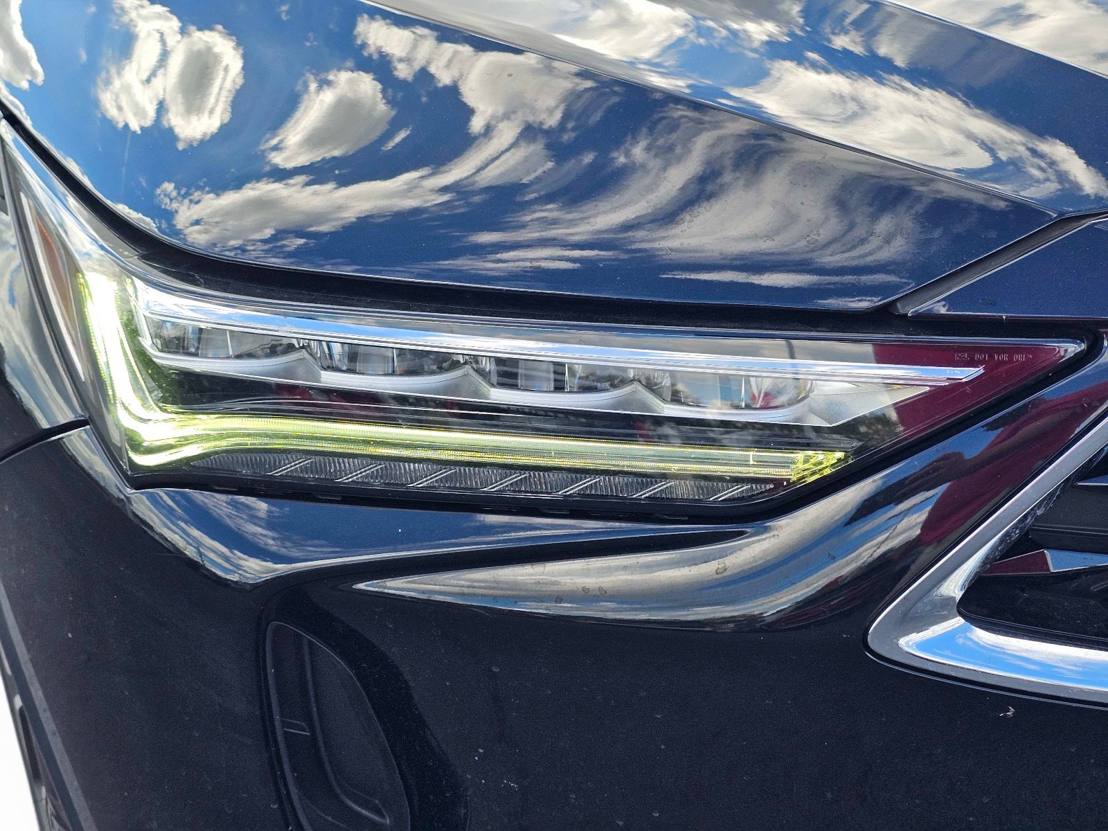Used 2023 Acura MDX w/ Technology Package FWD image 4