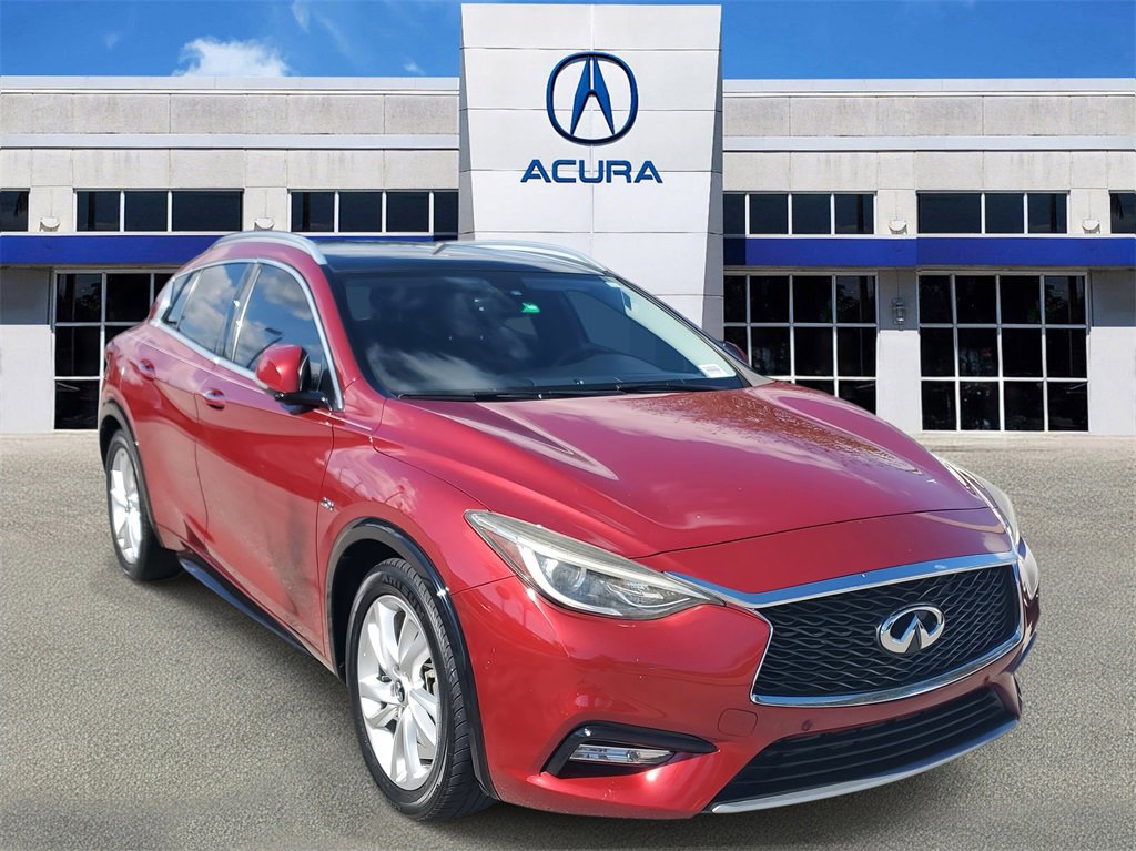 Used 2018 INFINITI QX30 Premium w/ Navigation Package image 1