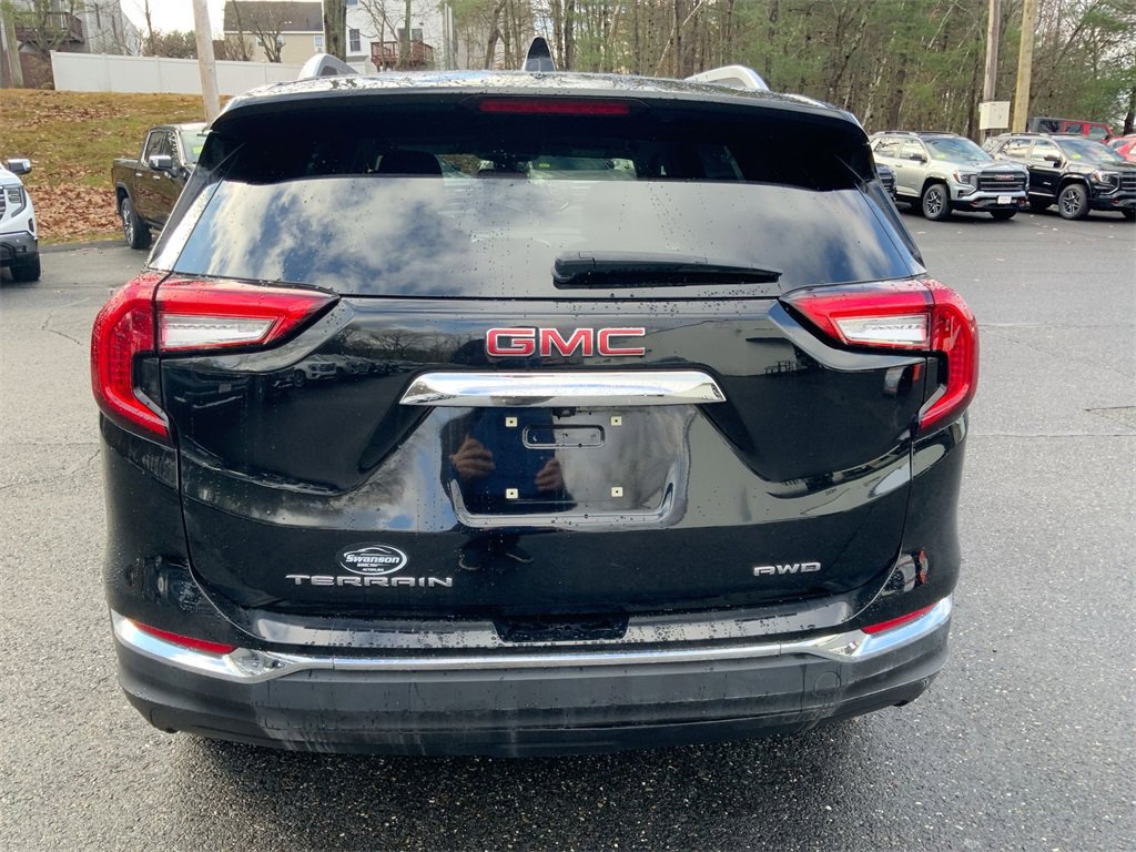 Used 2024 GMC Terrain SLT image 36