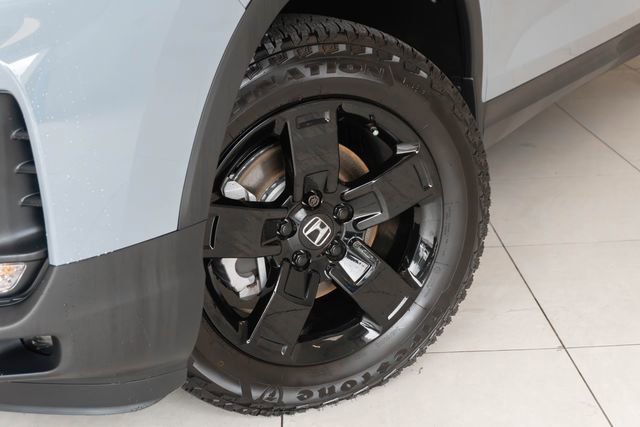 Certified 2025 Honda Ridgeline Black Edition image 2