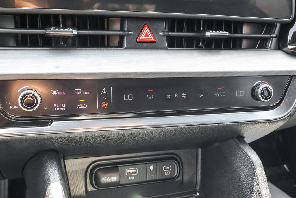 Used 2023 Kia Sportage X-Line AWD/4WD image 25