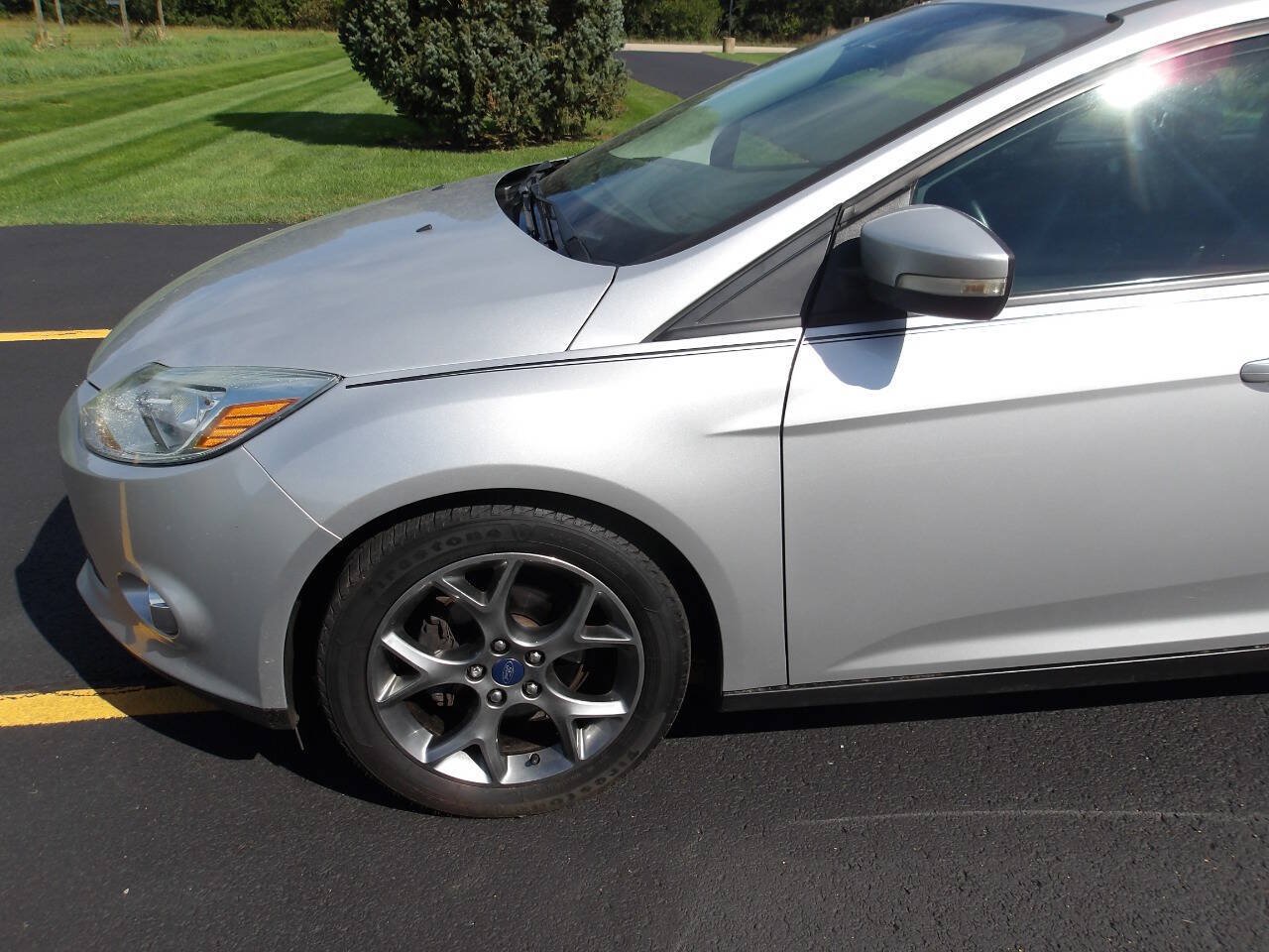 Used 2014 Ford Focus SE w/ Equipment Group 201A FWD image 42