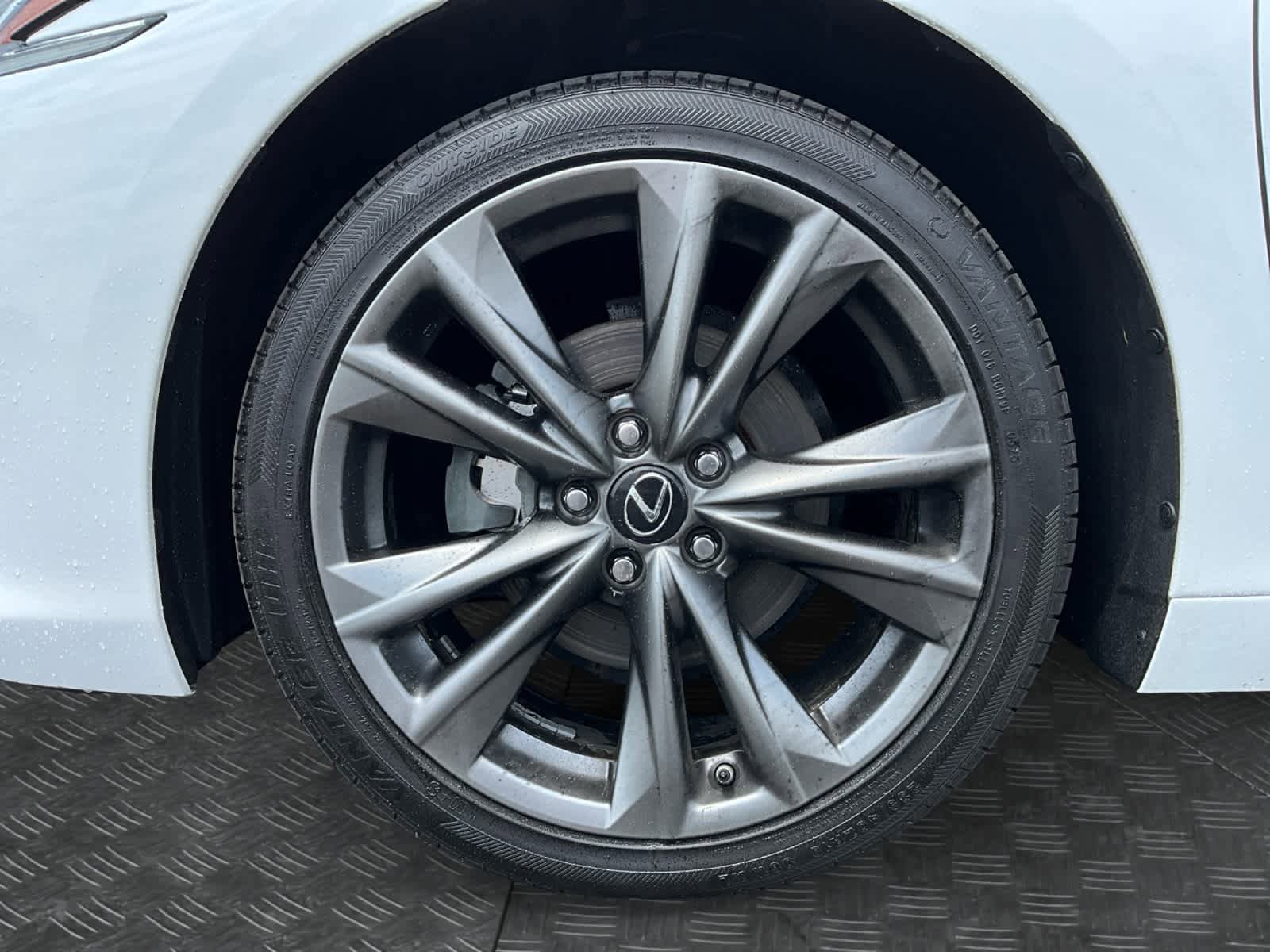 Used 2019 Lexus ES 350 F Sport w/ Accessory Package 2 FWD image 16