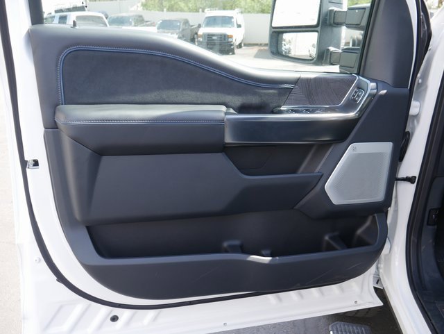 New 2025 Ford F350 Platinum w/ FX4 Off-Road Package image 15