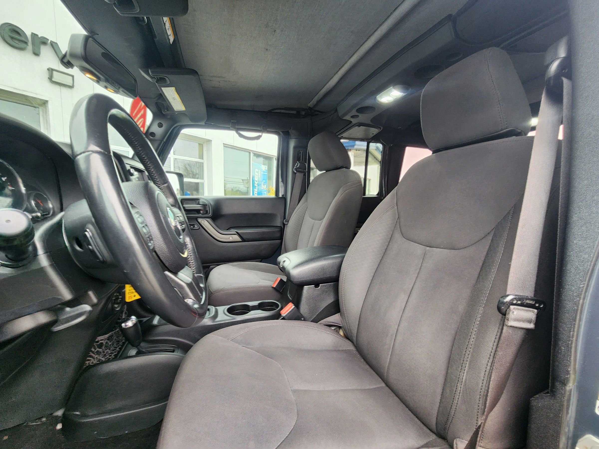 Used 2017 Jeep Wrangler Unlimited Sport image 25