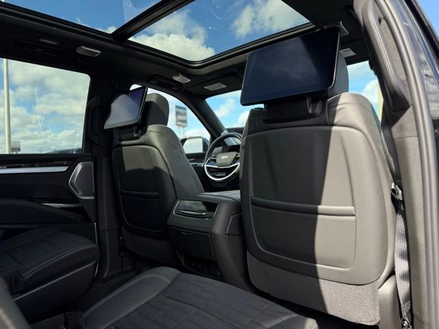 Used 2026 Cadillac Escalade Platinum Sport w/ LPO, Floor Liner Package image 25