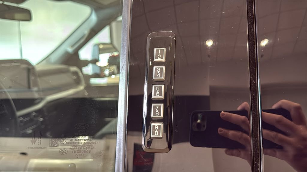 Used 2022 Ford F150 XLT w/ Equipment Group 302A High image 11