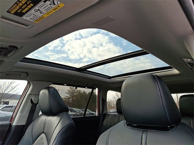 Used 2024 Toyota Grand Highlander Limited image 14