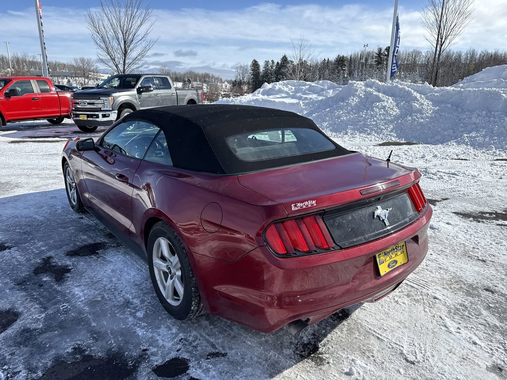 Used 2015 Ford Mustang Convertible image 8