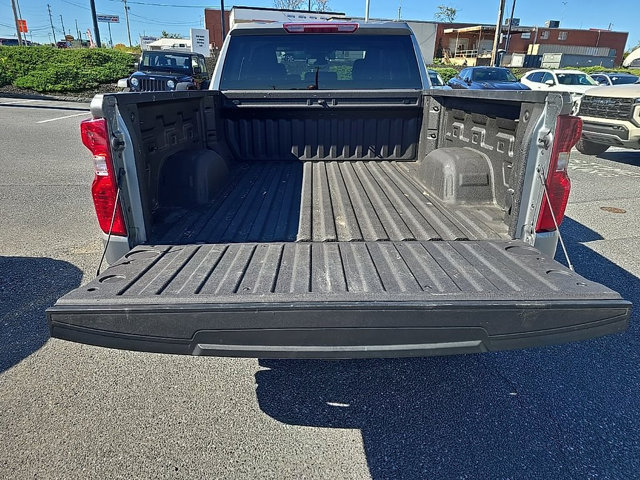 Certified 2023 Chevrolet Silverado 1500 Custom AWD/4WD image 9
