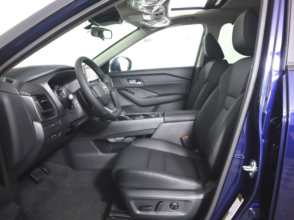 New 2026 Nissan Rogue SV image 8
