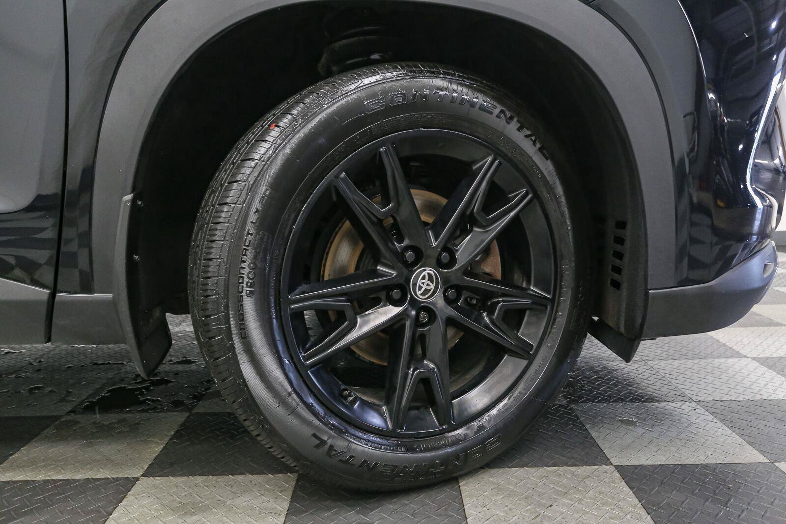 Certified 2024 Toyota Grand Highlander AWD image 18