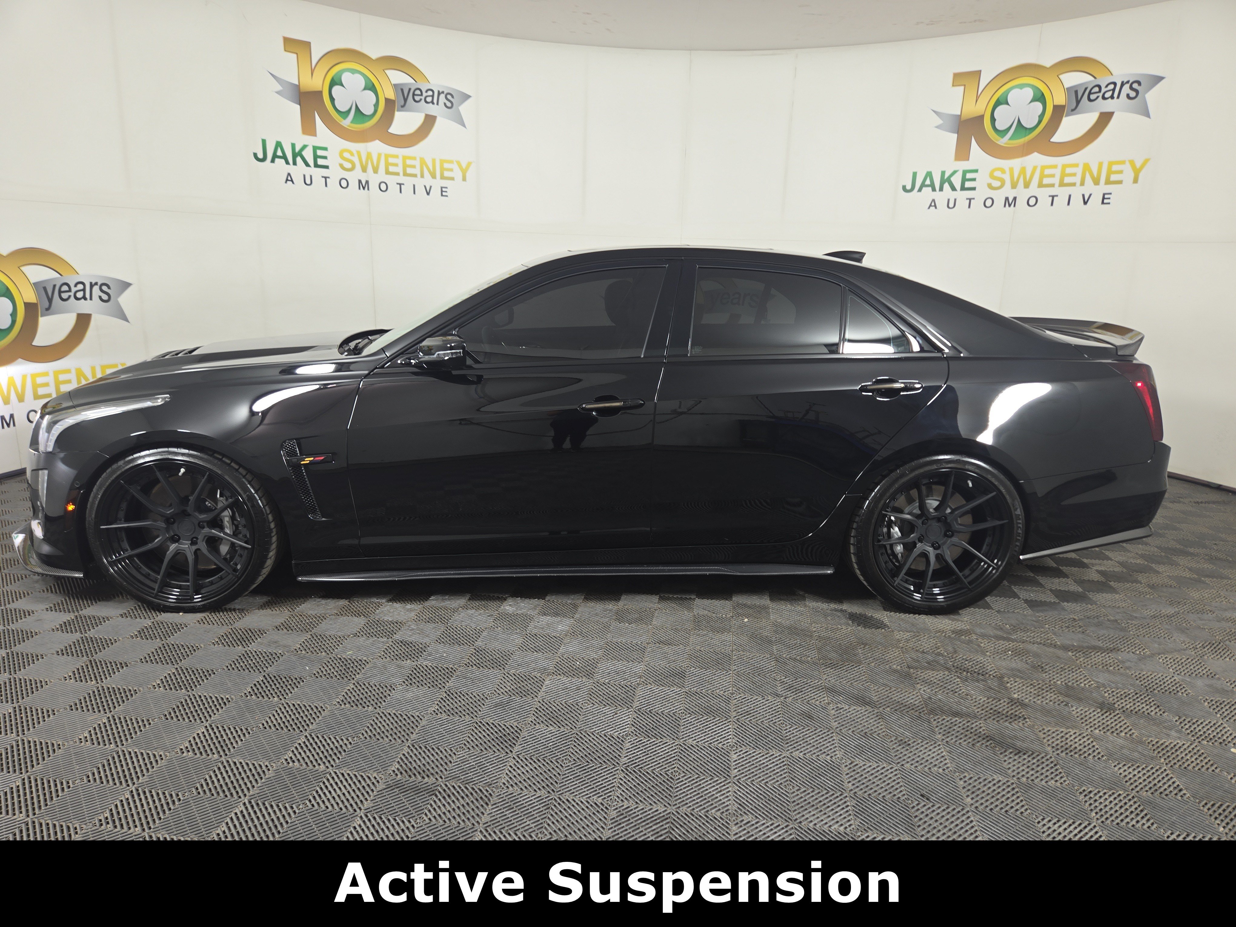 Used 2019 Cadillac CTS V w/ Carbon Fiber Package RWD image 4