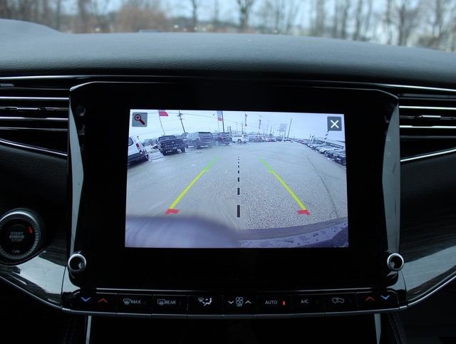 Used 2022 Jeep Wagoneer Series III w/ Flexible Seating Group image 25