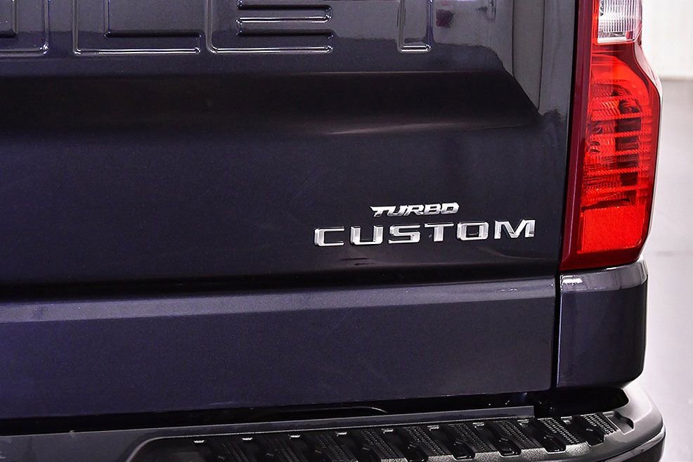 Used 2022 Chevrolet Silverado 1500 Custom image 13