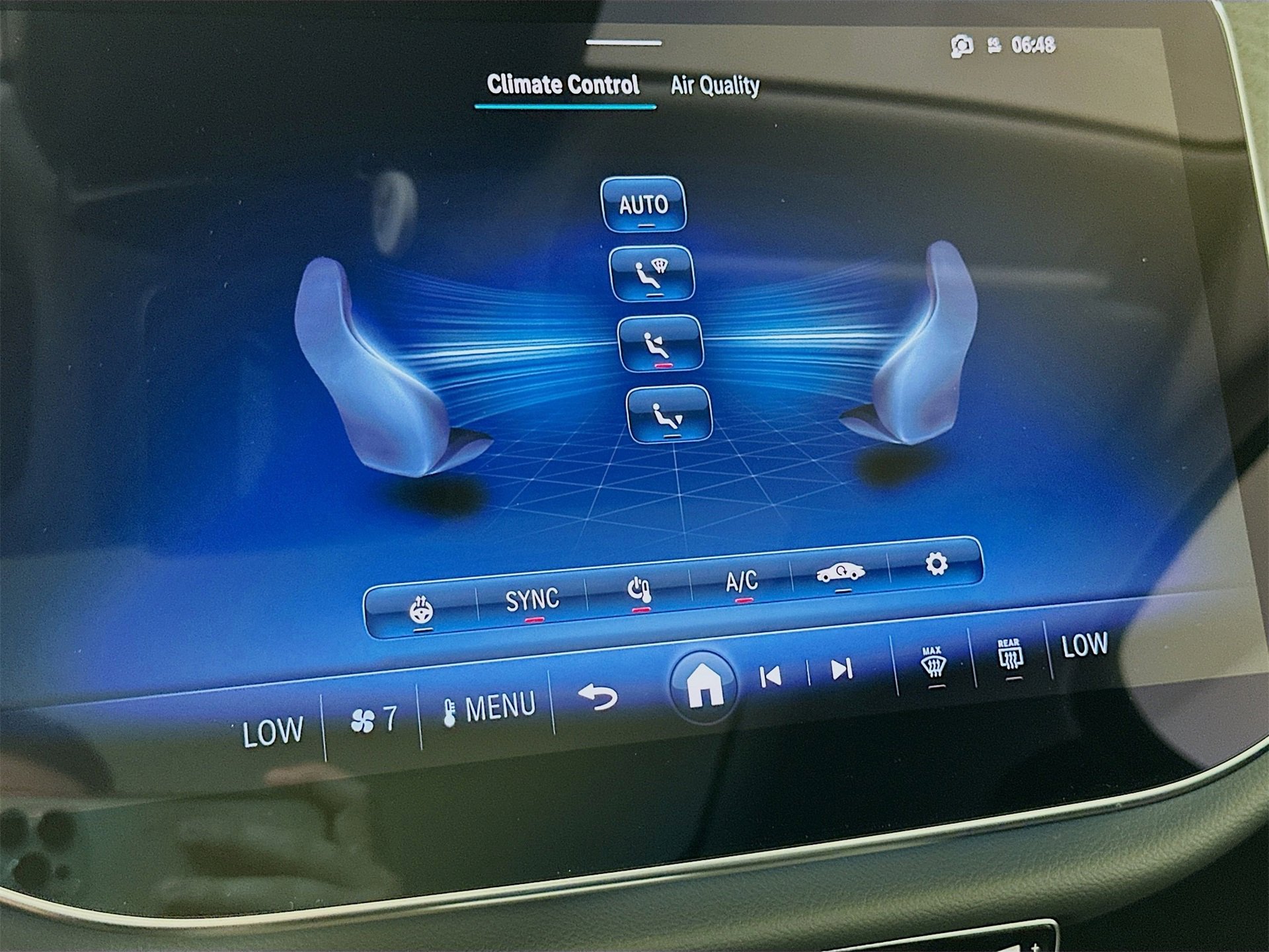 New 2026 Mercedes-Benz E 350 4MATIC Sedan image 17