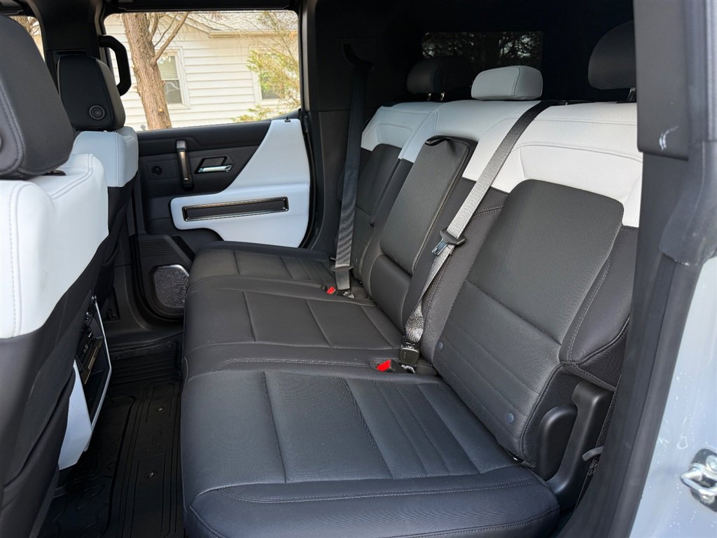 Used 2024 GMC Hummer EV 3X w/ LPO, Illumination Package image 64