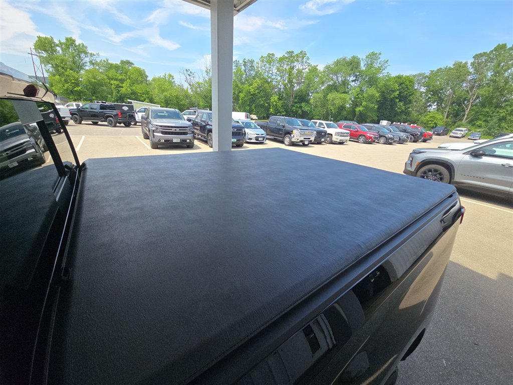 Used 2025 Chevrolet Silverado 1500 High Country w/ High Country Premium Package AWD/4WD image 35