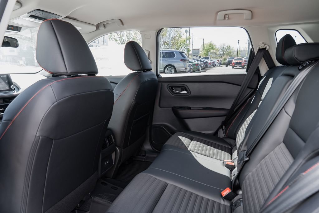 New 2026 Nissan Rogue SV image 24