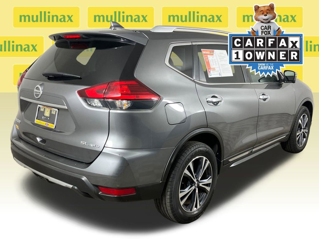 Used 2017 Nissan Rogue SL image 4