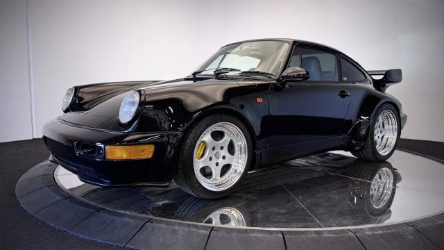 Used 1990 Porsche 911 image 17