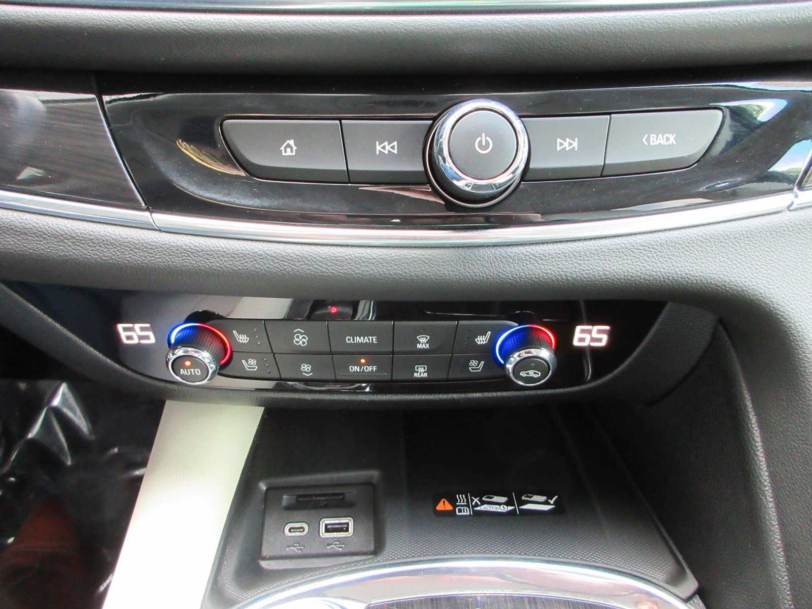 Used 2023 Buick Enclave Premium w/ Experience Buick Package AWD/4WD image 46