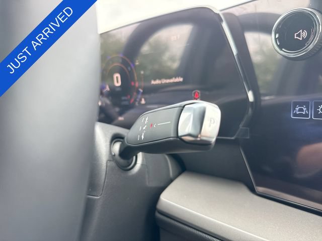 New 2026 Chevrolet Traverse LT w/ Driver Confidence Package FWD image 20