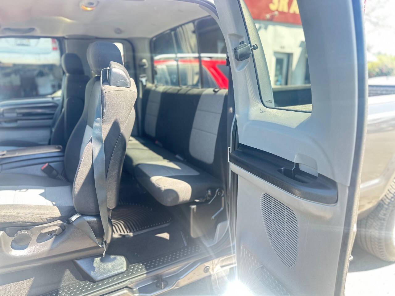 Used 2003 Ford F250 XLT image 20