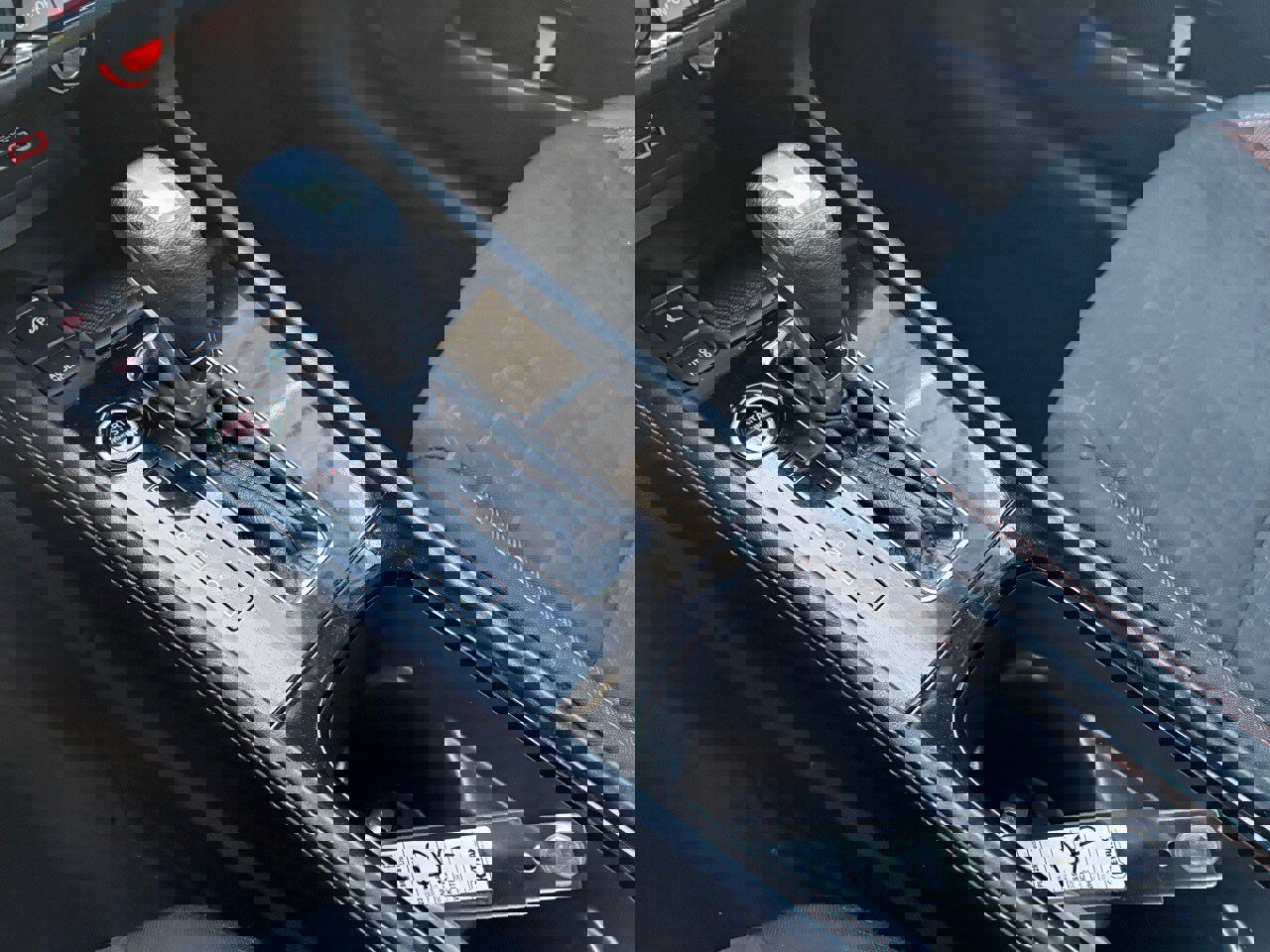 Certified 2023 Nissan Kicks SR w/ Exterior Package image 22