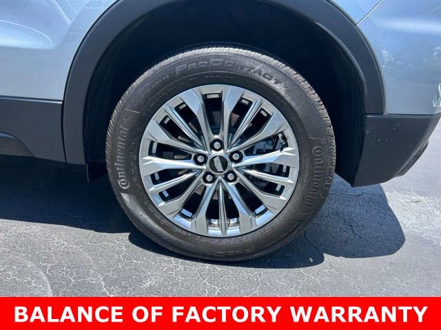 Used 2025 Cadillac XT4 Premium Luxury FWD image 10