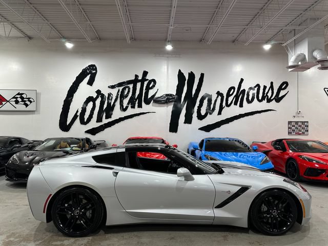 Used 2018 Chevrolet Corvette Stingray Coupe w/ 3LT Preferred Equipment Group RWD image 29