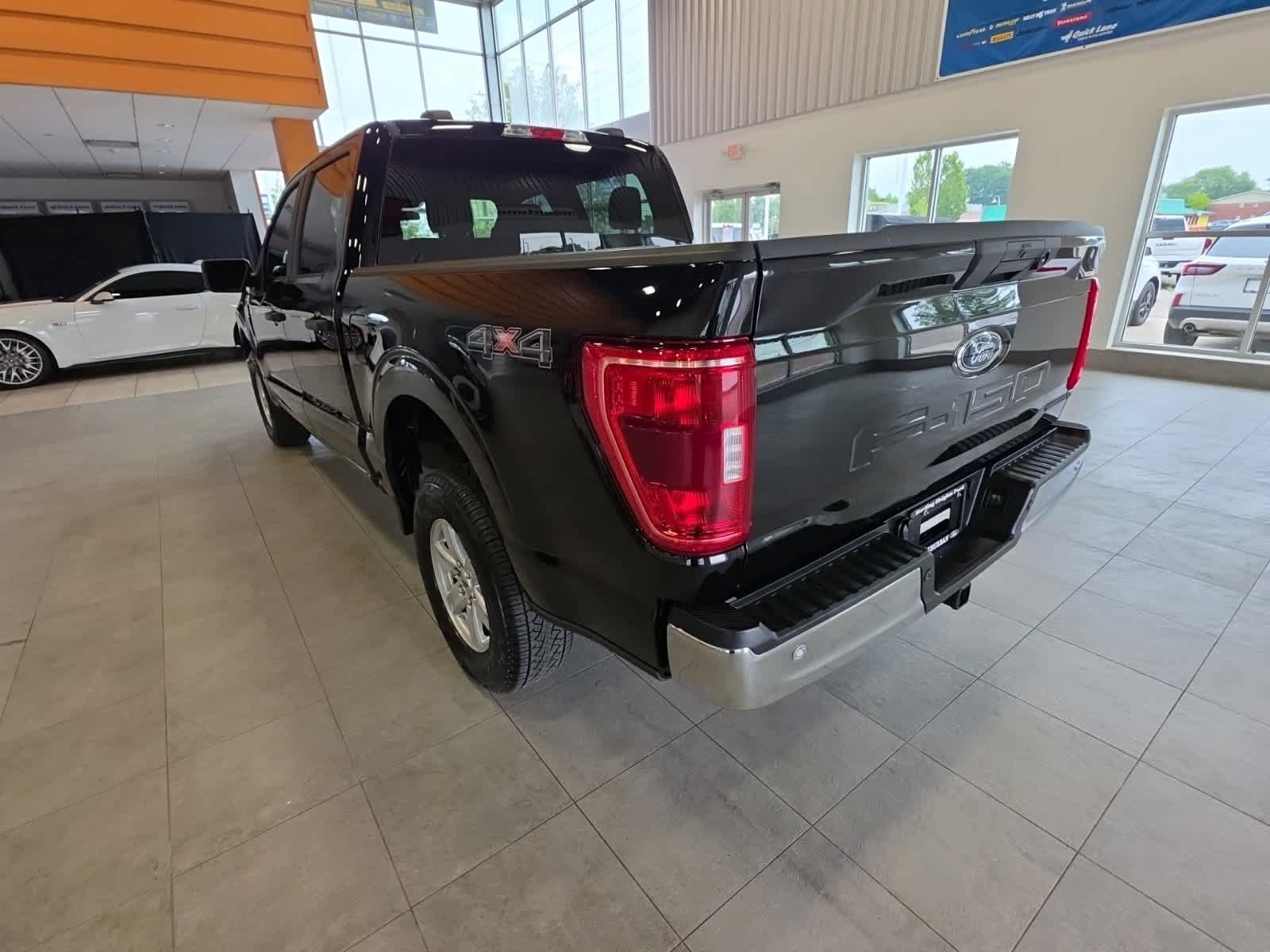 Used 2022 Ford F150 XLT w/ Trailer Tow Package AWD/4WD image 14