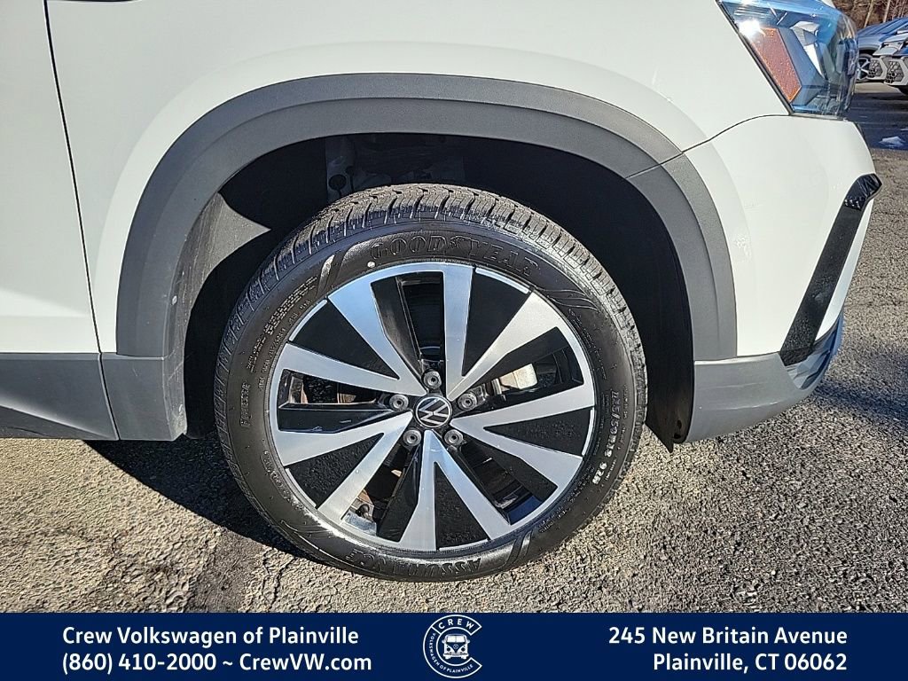 Certified 2023 Volkswagen Taos SE image 20