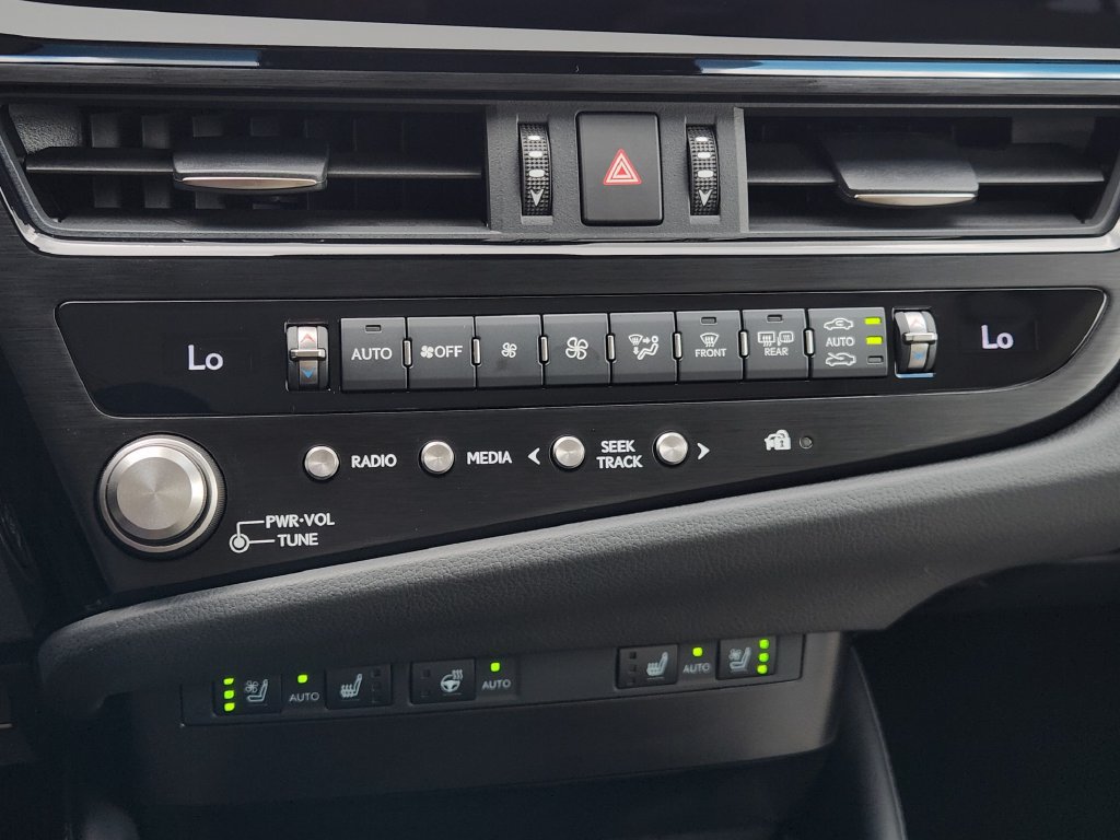 Certified 2025 Lexus ES 350 w/ Premium Package FWD image 18