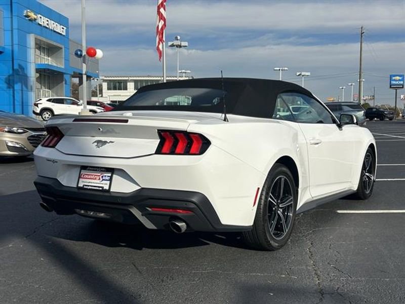 Used 2024 Ford Mustang Premium image 9