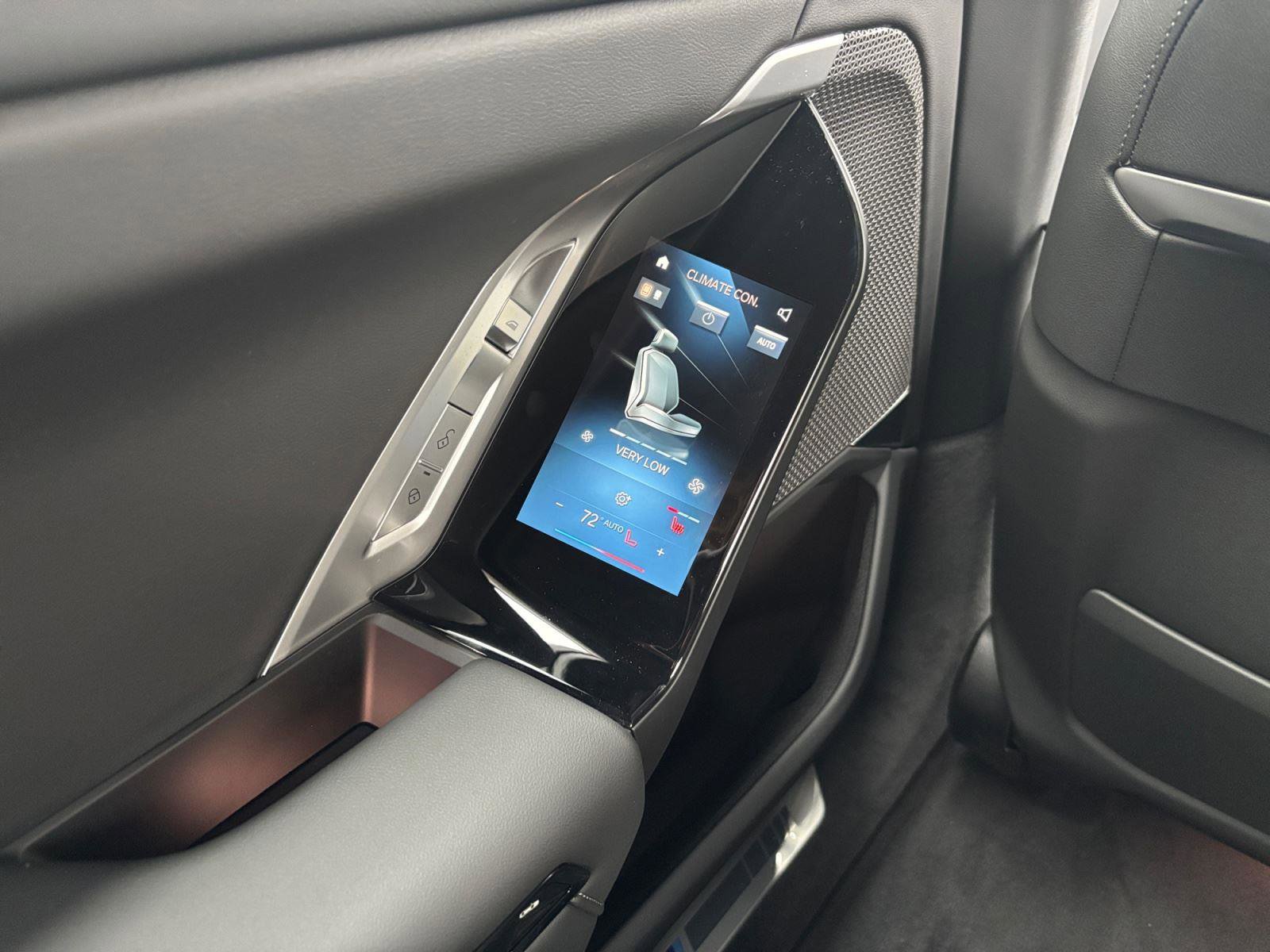New 2026 BMW 740i xDrive AWD/4WD image 15