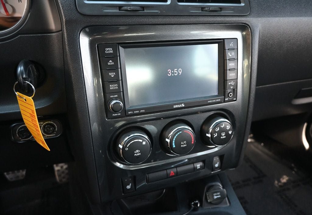Used 2010 Dodge Challenger R/T RWD image 12