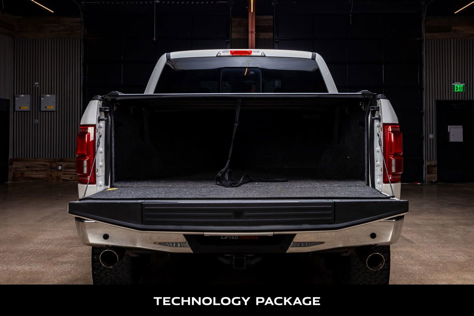 Used 2015 Ford F150 Lariat w/ Equipment Group 502A Luxury image 8