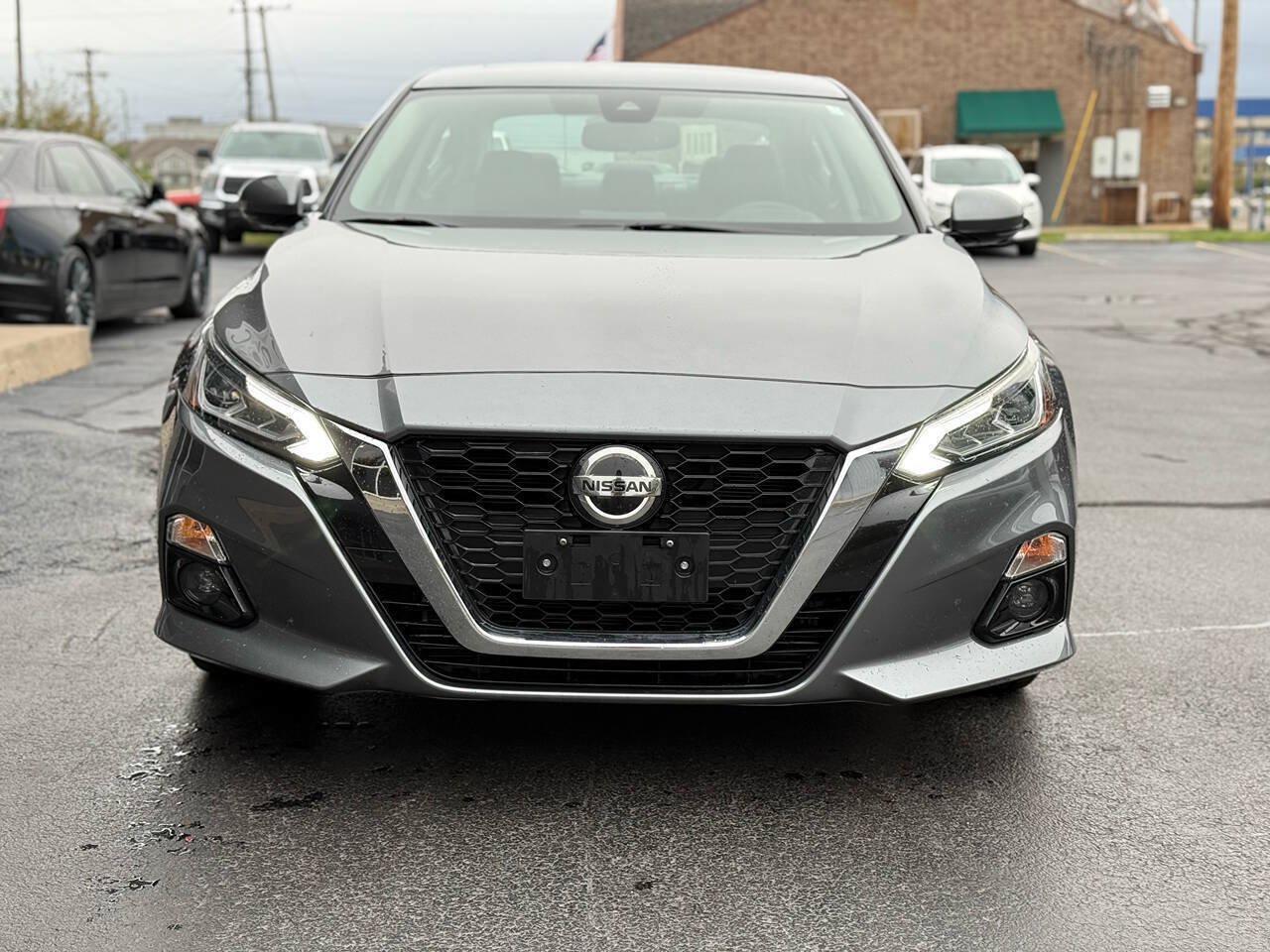 Used 2020 Nissan Altima 2.5 Platinum AWD/4WD image 2