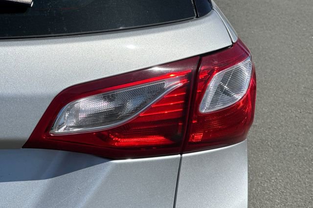 Used 2019 Chevrolet Equinox LS image 46