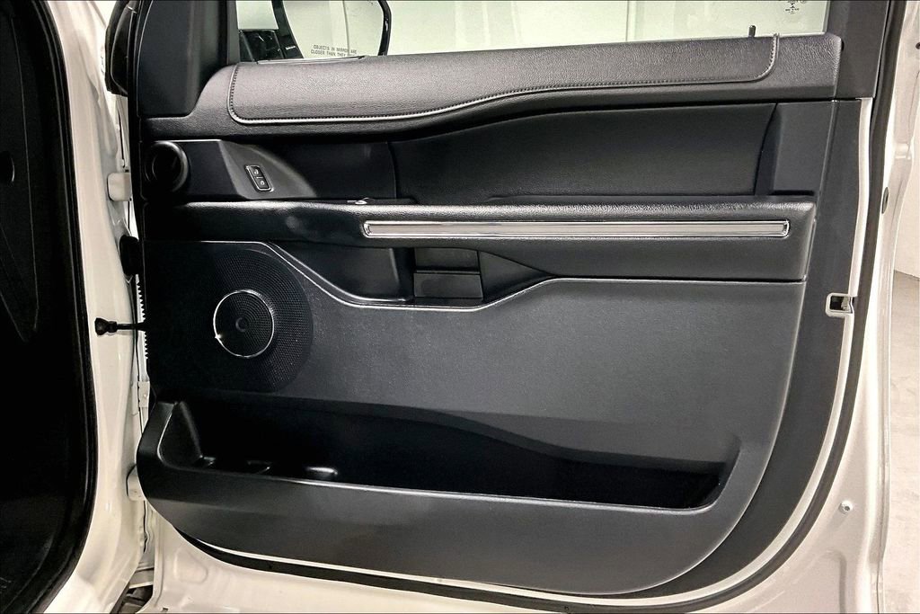 Used 2021 Ford Expedition XLT image 22