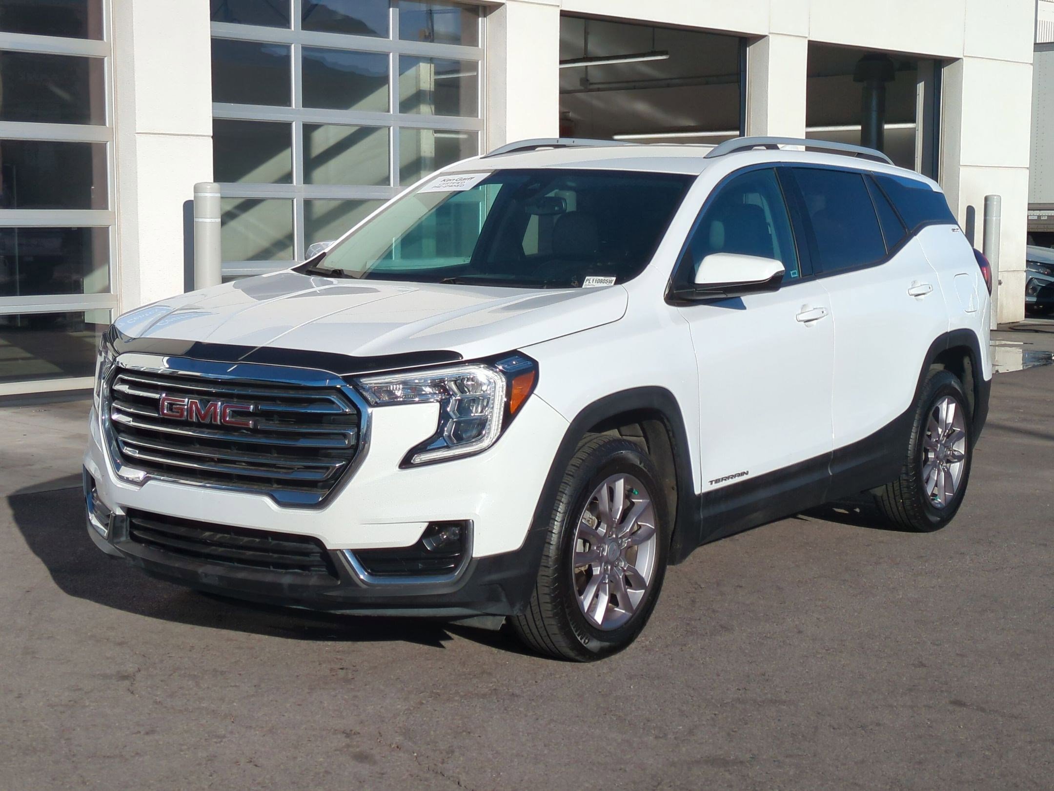 Used 2023 GMC Terrain SLT image 11
