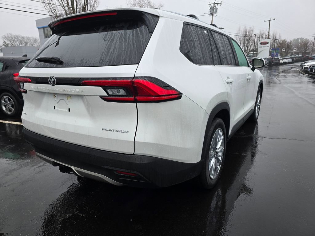 Certified 2024 Toyota Grand Highlander Platinum image 7