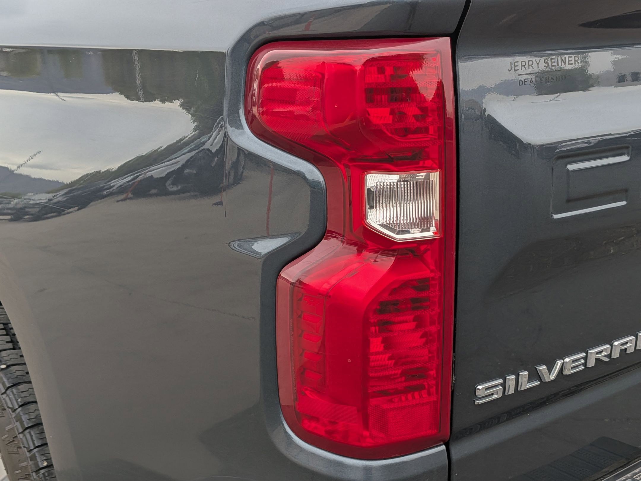 Used 2020 Chevrolet Silverado 1500 LT w/ All-Star Edition AWD/4WD image 12