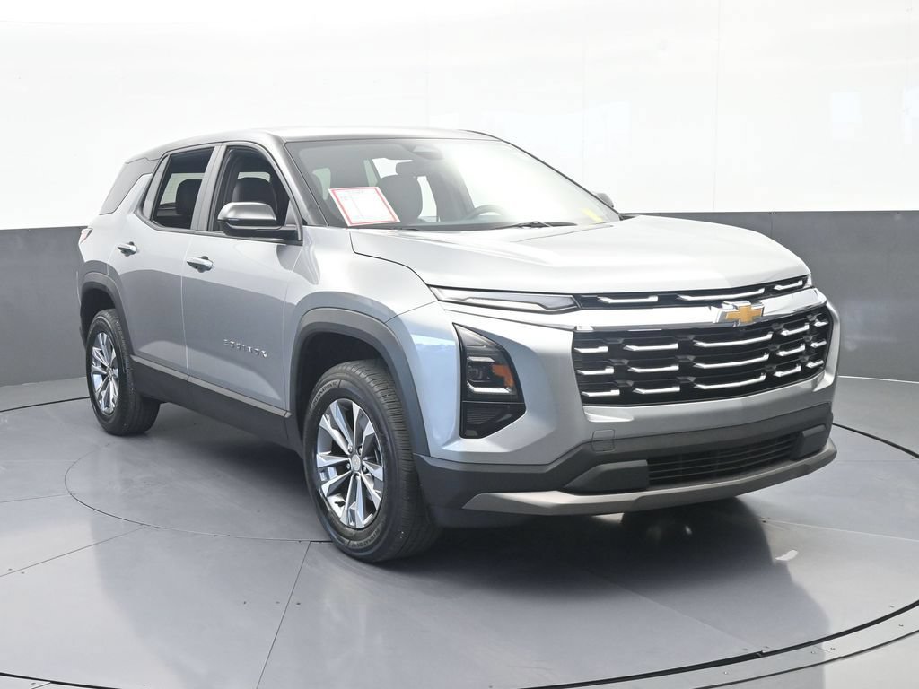 Used 2025 Chevrolet Equinox LT FWD image 9