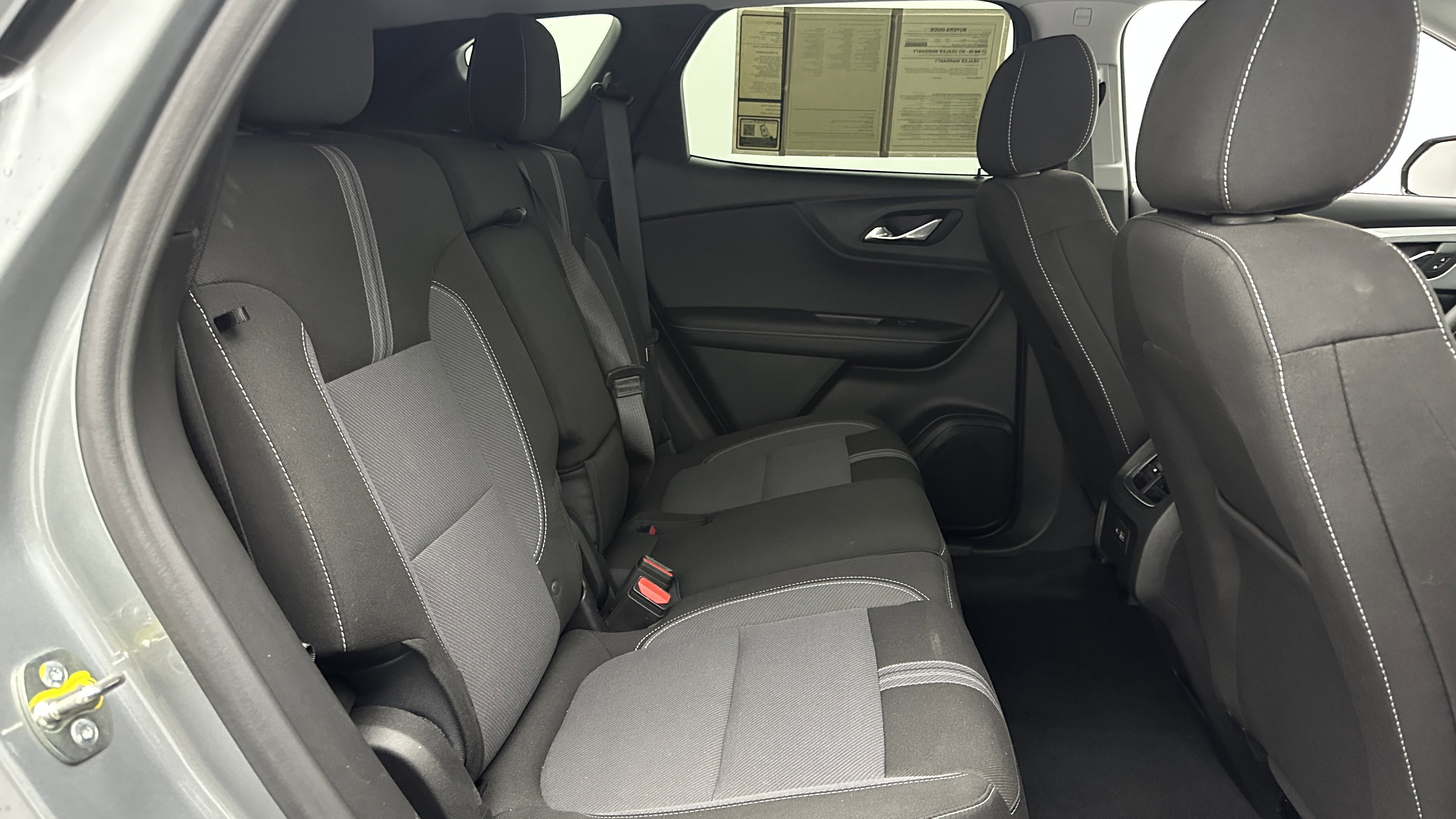 Used 2025 Chevrolet Blazer LT image 30