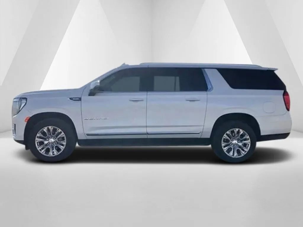Used 2022 GMC Yukon XL Denali image 4