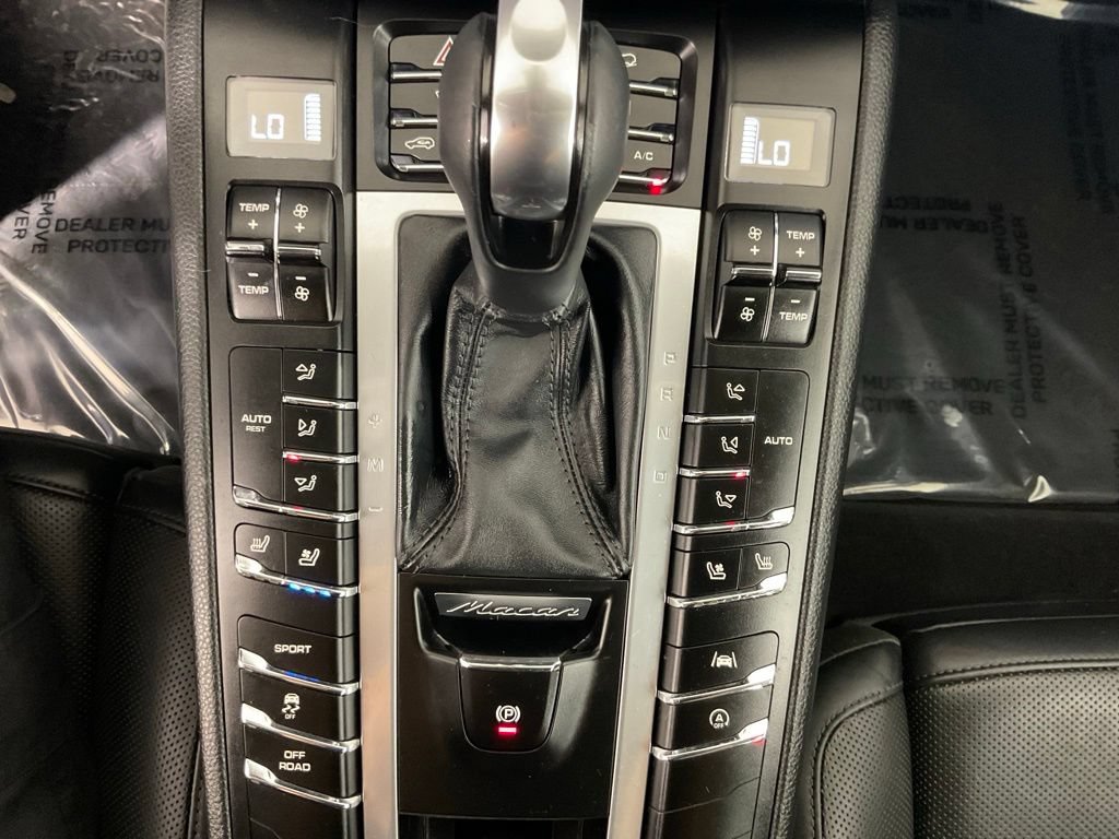 Used 2021 Porsche Macan AWD/4WD image 42