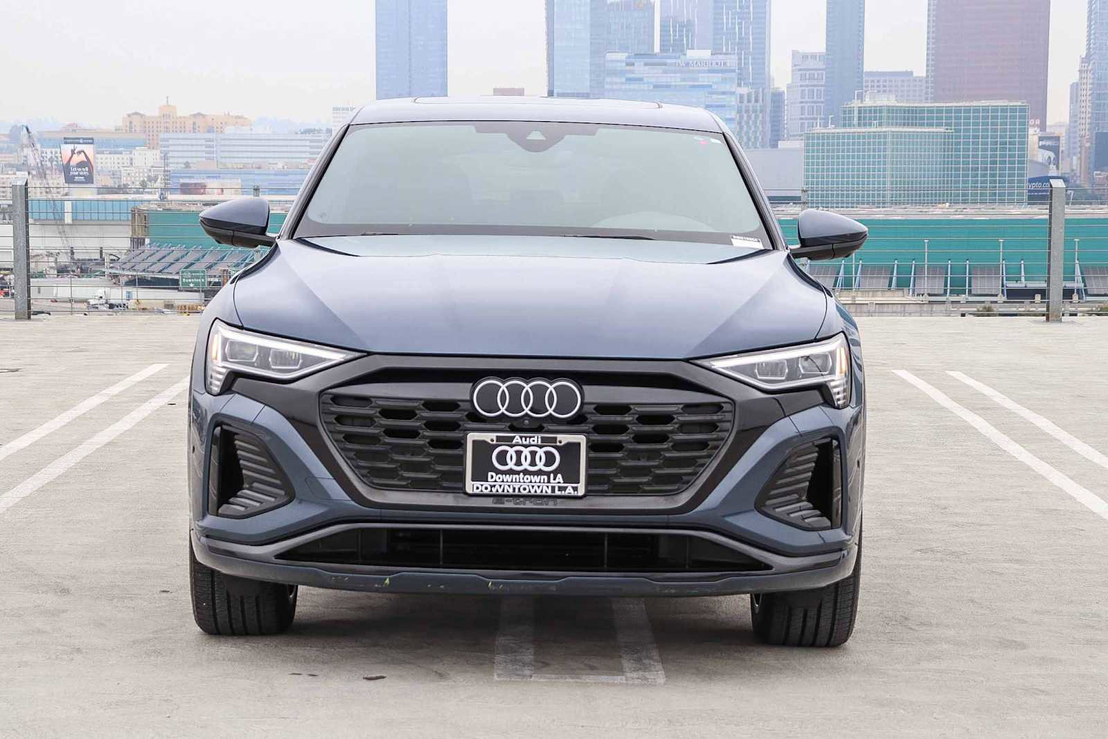 Used 2024 Audi Q8 e-tron Premium Plus w/ Premium Plus Package AWD/4WD image 2